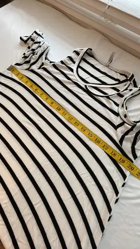 Bellamie blouse loose fit stripes cold shoulder short sleeve cut out Sz large