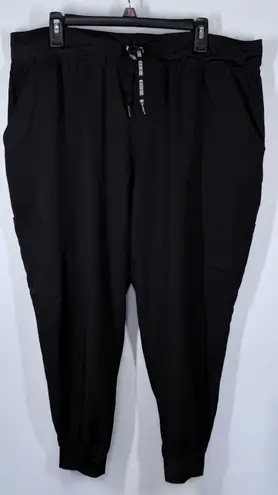 Insight med couture black cargo jogger 211 size 2 XL 