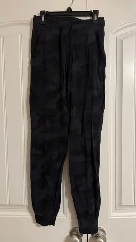 Lululemon  Camo Joggers