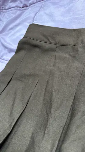 H&M Brown Pleated Skirt