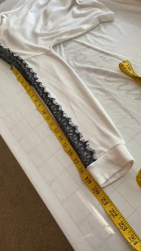 Ultra Flirt sweater hoodie lace decoration on sleeves cropped Size medium