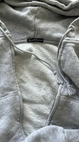 Brandy Melville Cropped Zip Up