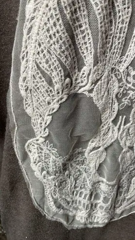 Delirious Khaki and Cream 1/2 Sleeve Scoop Neck Mesh Skull Design Shirt Size Med