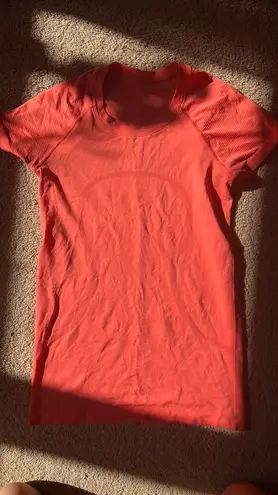 Lululemon Pink  Swiftly Tech Short Sleeve thumbnail 1