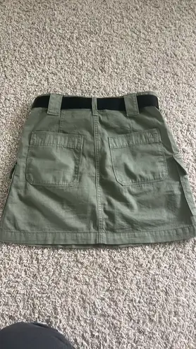 American Eagle Green cargo  skirt