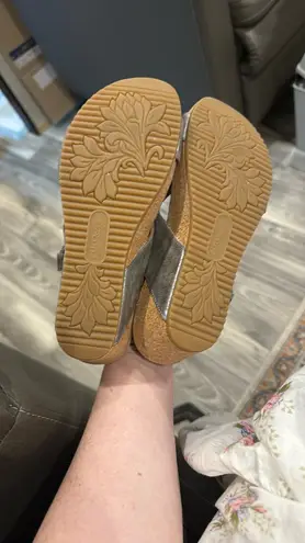 Sofft wedge silver cork candles Size 8