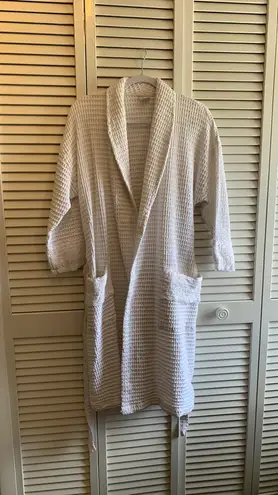 Women’s 100% Cotton White Waffle Knit Robe with Eyelet Accent Trim Size undefined