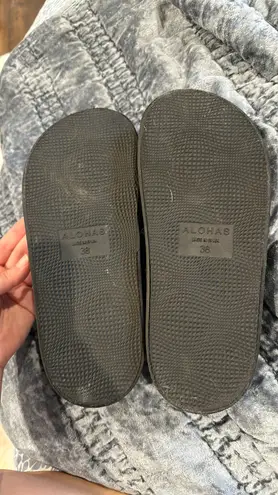 ALOHAS NICO BLACK LEATHER SANDALS