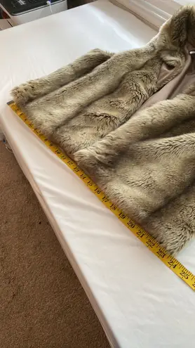 Fenn Wright Manson vest faux fur open front fold down collar lined size large