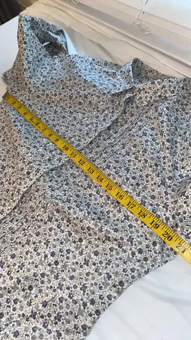 L.L.Bean  button down blouse long sleeve tailored look floral print size medium