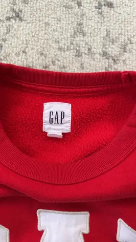 Gap Crewneck