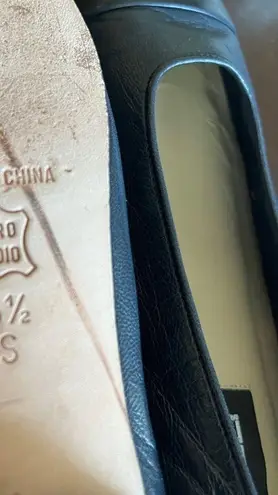 VANELi Nappa Leather Capped Toe Flat Skimmer, 1” heel, Leather Sole, Navy 6.5 S