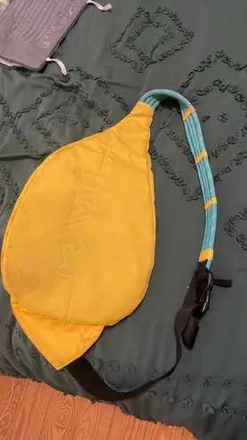 KAVU Sling Pack Yellow