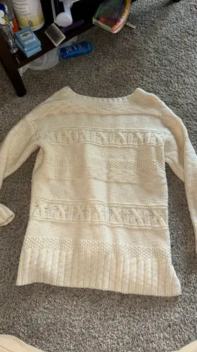 American Eagle Outfitters Sweater