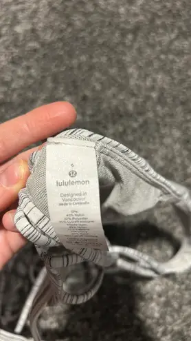 Lululemon sports bra