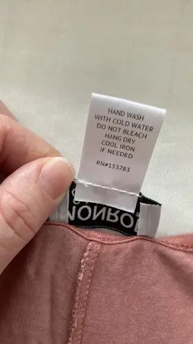 Monroe & Main blouse short sleeves peacock feathers print shark bite size large