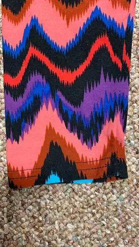 Pink, purple, blue, Blk & red zig