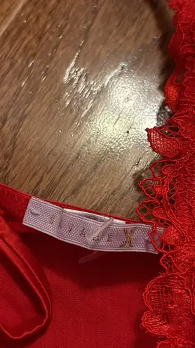 Savage x Fenty Lace'd Up Cami red and pink