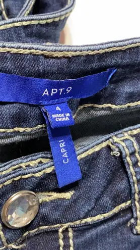 Apt. 9  women’s Capri jeans  Size 4