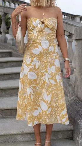 Sézane Sezane Beatriz Linen midi Dress in Yellow Floral 42