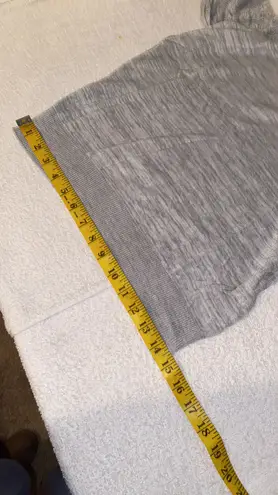 Lety & Me sweater criss/cross v-neckline elbow length sleeve size small