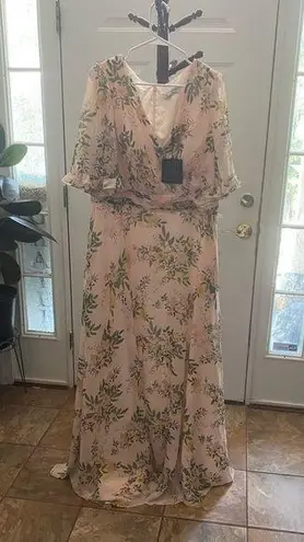 Mac Duggal NWT FLORAL GOWN SIZE 16