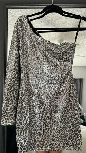 Ark & Co. Short animal print dress, in sequins