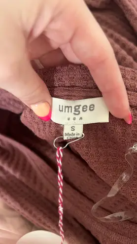 Umgee NWT  Red Sweater