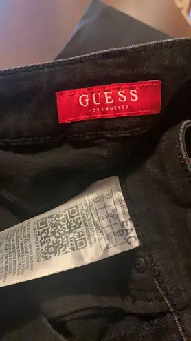 Guess Distressed knee Skinny Jeans size 27