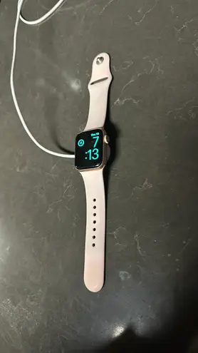 Apple Watch Series SE