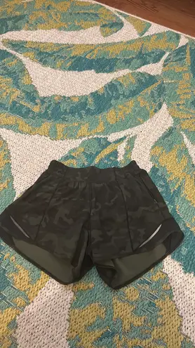 Lululemon Camo Hotty Hot Shorts 4”