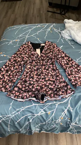 Keepsake NWT  - One Love Playsuit - black rose floral - Image 4