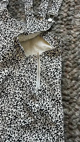 Style Rack Leaped print overall dress