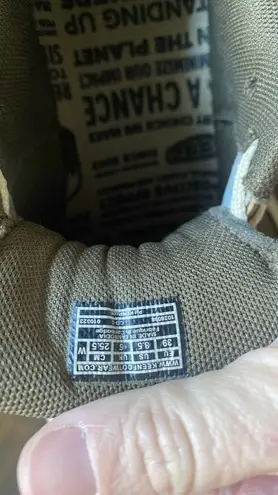 Keen Tan  hiking tennis shoes 