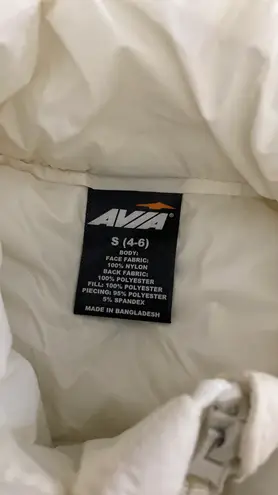 Avia Cream / Off White puffy vest Size Small (4-6)