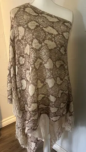 Do Everything In Love . Beige & Brown Poncho – Bohemian Layering Piece