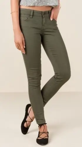 Rafaella NWT Olive Green Skinny Jeans Size 4 Pineneedle