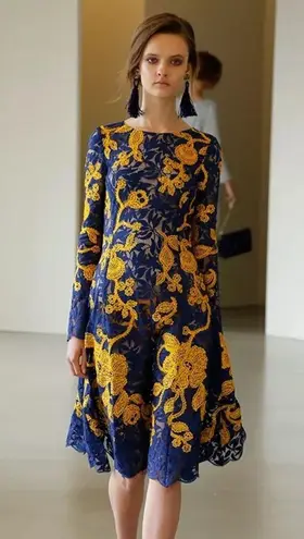 Oscar de la Renta NWOT Blue and Gold Lace Dress