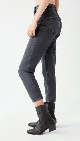 BDG Urban Outfitters  Mom Jean 25 Women’s Black EUC URB1231.