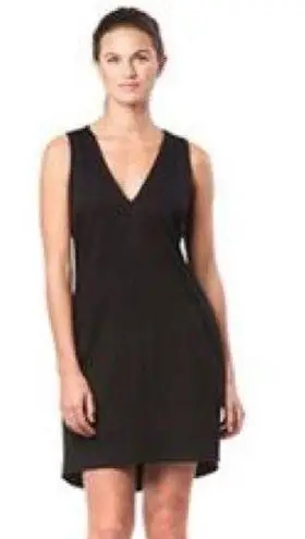 Cuyana for Real Simple v neck pocketed casual little black dress size XS