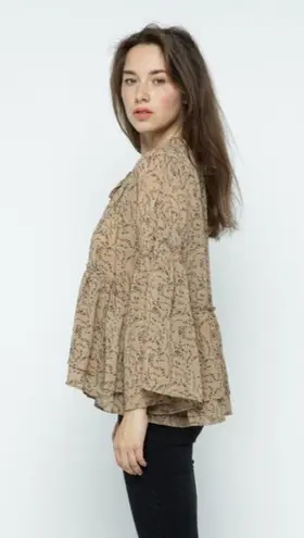 SCOTTSDALE FLUTTER SLEEVE BLOUSE Size undefined