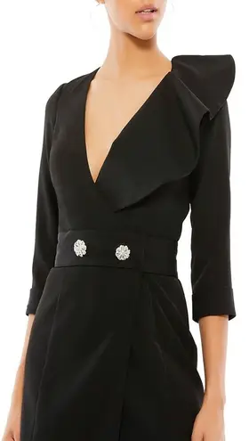 Mac Duggal NWOT 55692 Three Quarter Sleeve Ruffle Neck Dress