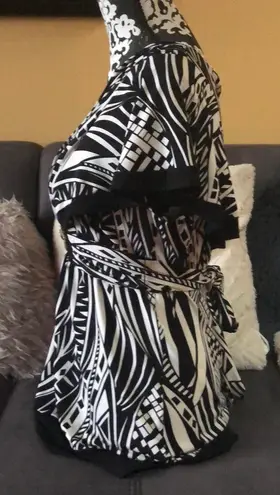 Camille La Vie Black & White Cap Sleeve Blouse M