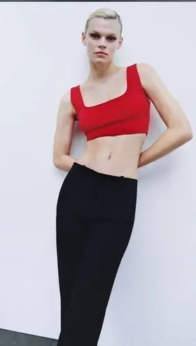 ZARA  sculpt crop top red 4432/006