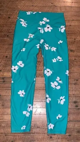 Fabletics  green & white floral high impact Athleisure S leggings