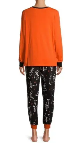 Boo Crew Family 2 PC Set Pajamas Womens Size
Glow In the Dark 2X NWT Orange