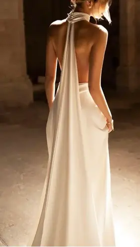 Elegant Halter Wedding Dress White Size 2