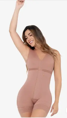 MariaE Fajas Powernet Short in Nude Tan Size M