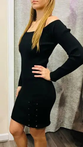 Say What? Elegant Black Off-Shoulder Dress🌹🖤