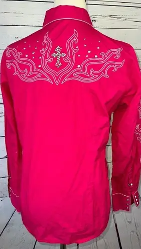 Ariat  Western Shirt Medium Long Sleeve Dark pink Cross Studs Pearl Snap Barbie